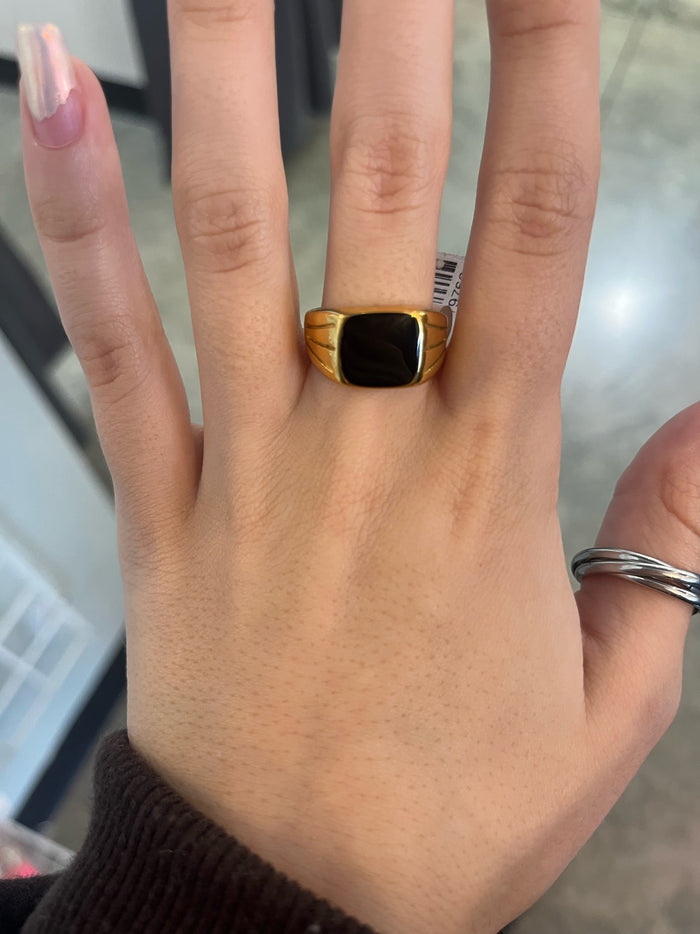 Black Square Ring